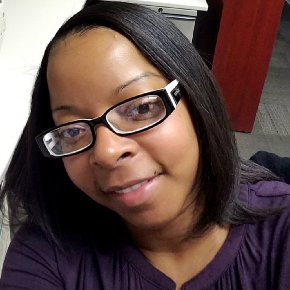 Meet your Posher, Melissa